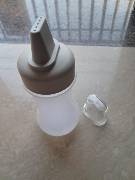 Squeeze Sauce Bottle, with Lid & Five Outlets - This, That and More